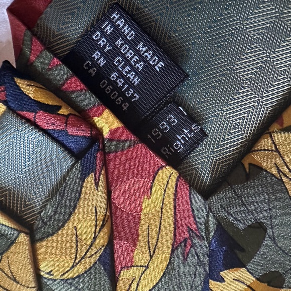 Tie - Picture 5 of 13